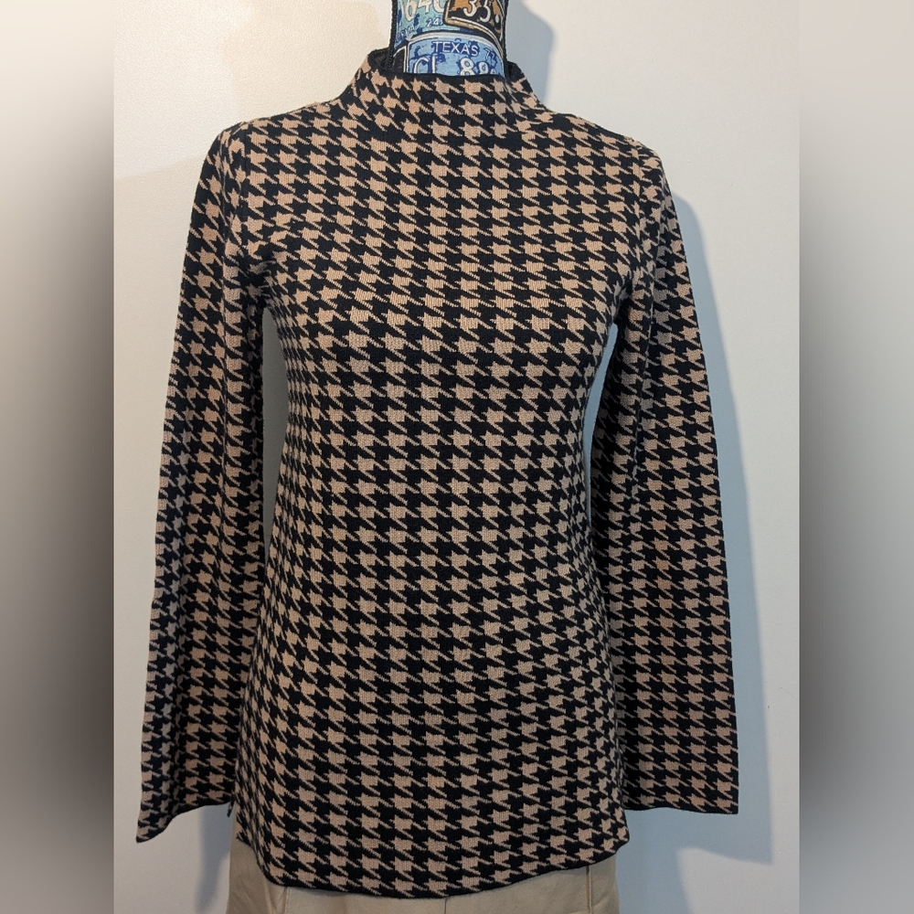 Ann Taylor NWOT Mock Neck Houndstooth Knit Sweater